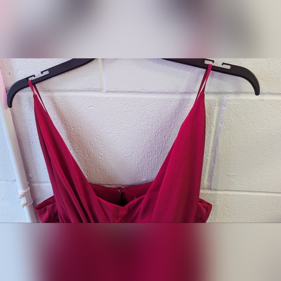 ASOS DESIGN cup detail chiffon overlay pleated maxi dress - Picture 3 of 9